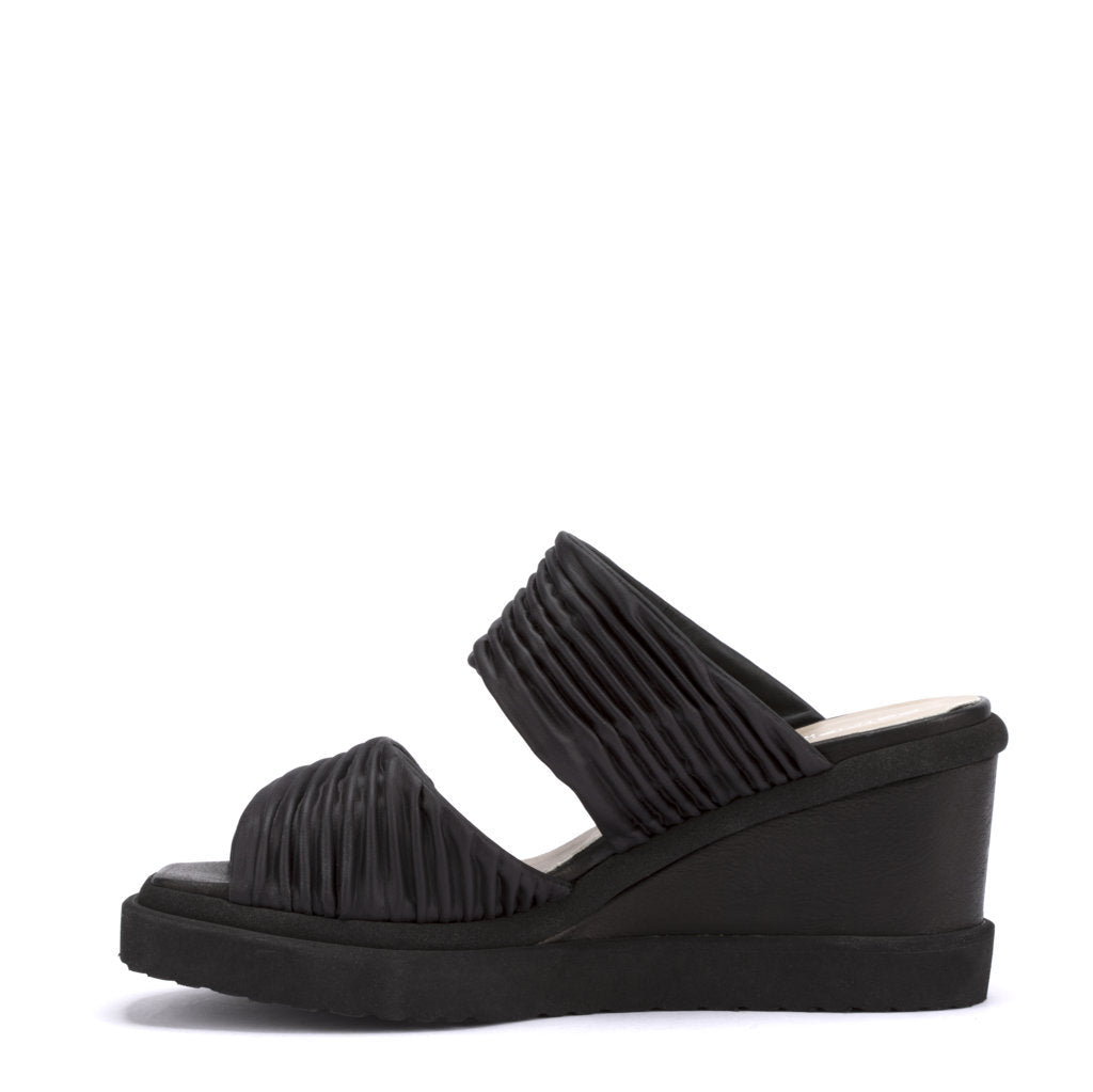 JULIA PLISSE BLACK