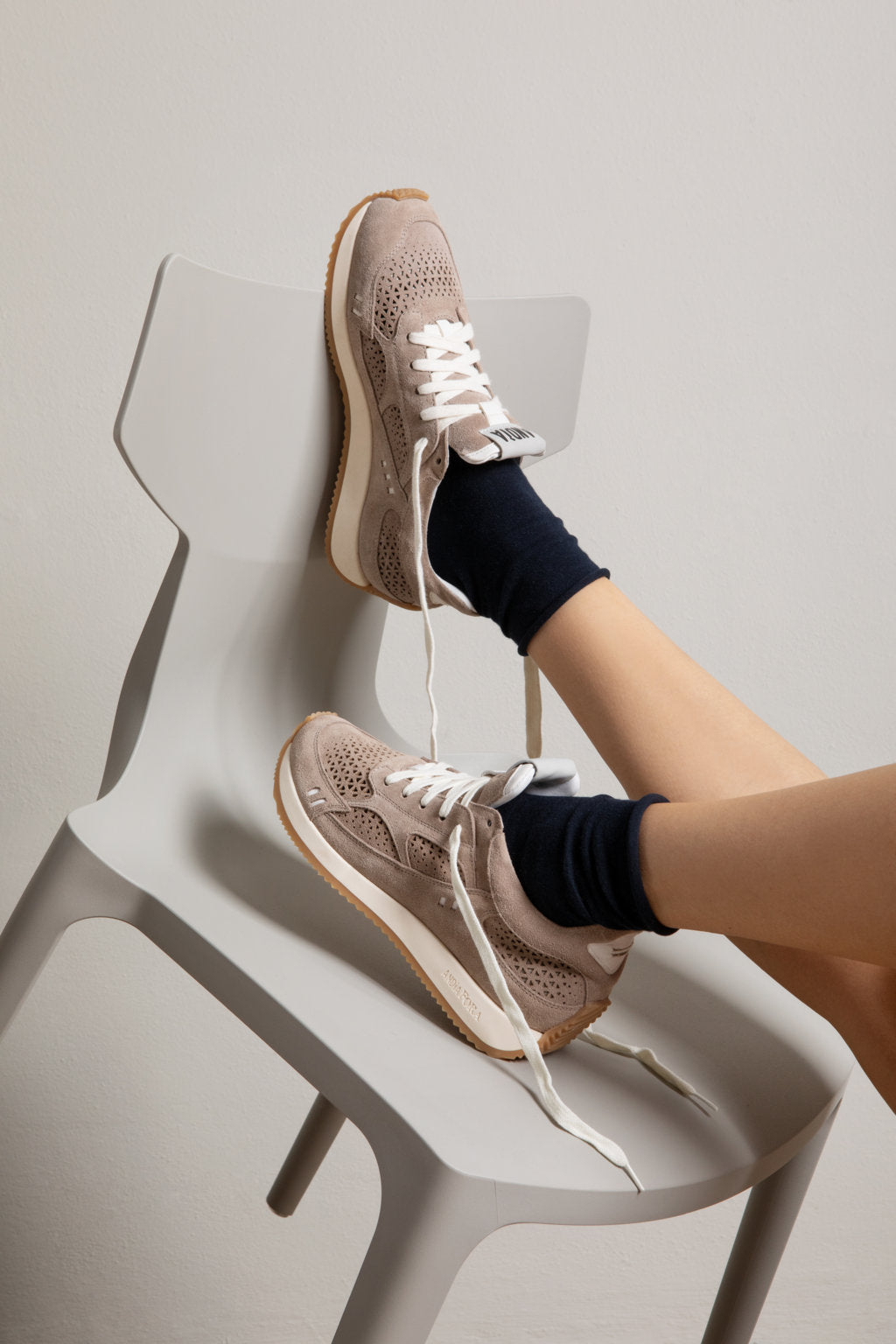 HOTY TRAF SUEDE TORTORA