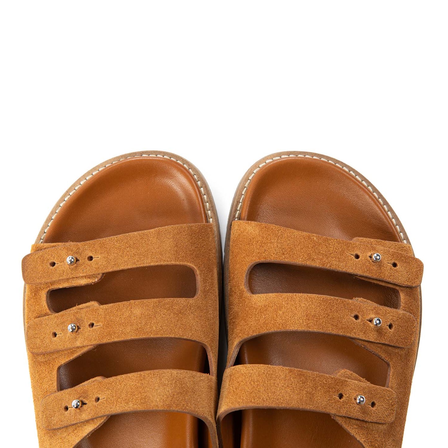 THREE SUEDE COGNAC CR