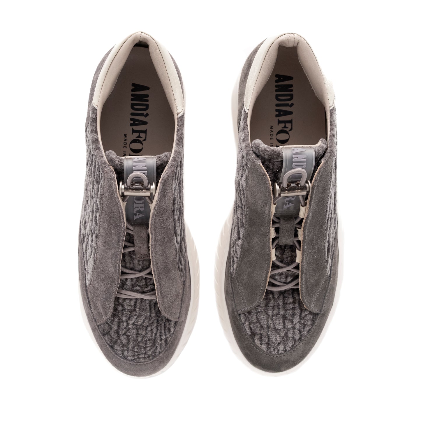 IVOR SUEDE GREY