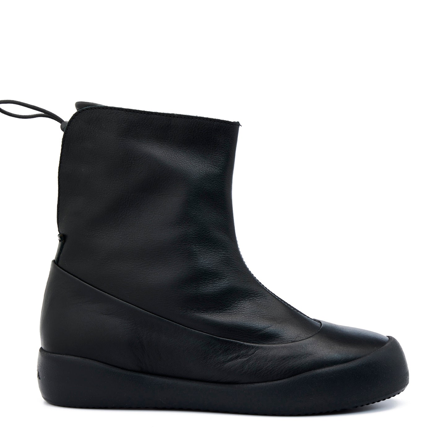 KEEPS DENVER BLACK