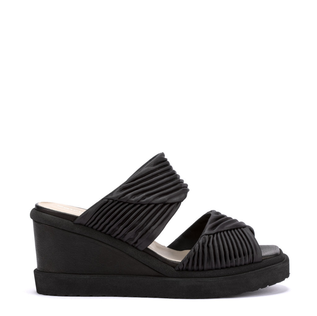JULIA PLISSE BLACK