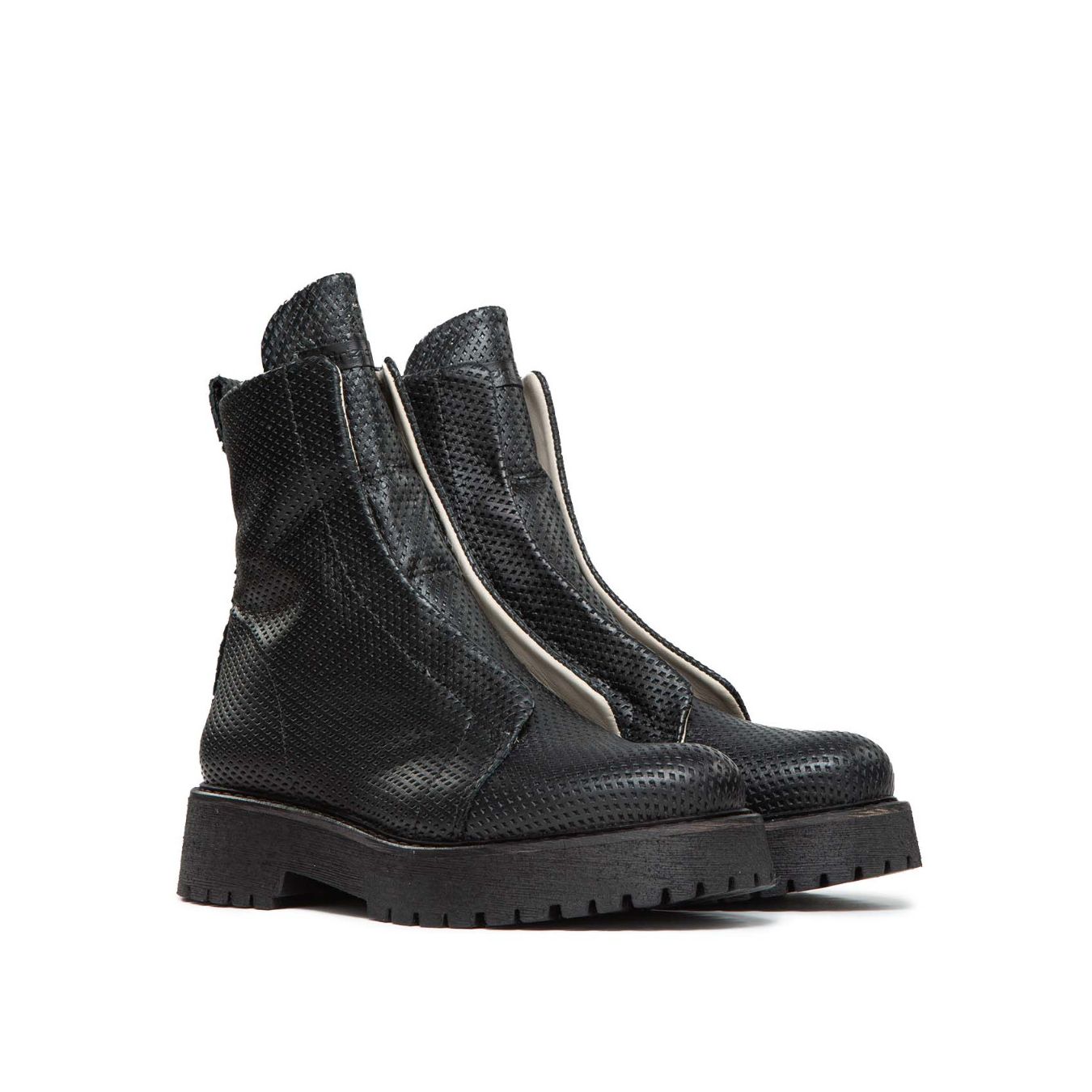 KUNI NO LACE KITE BLACK BY CORAZZA