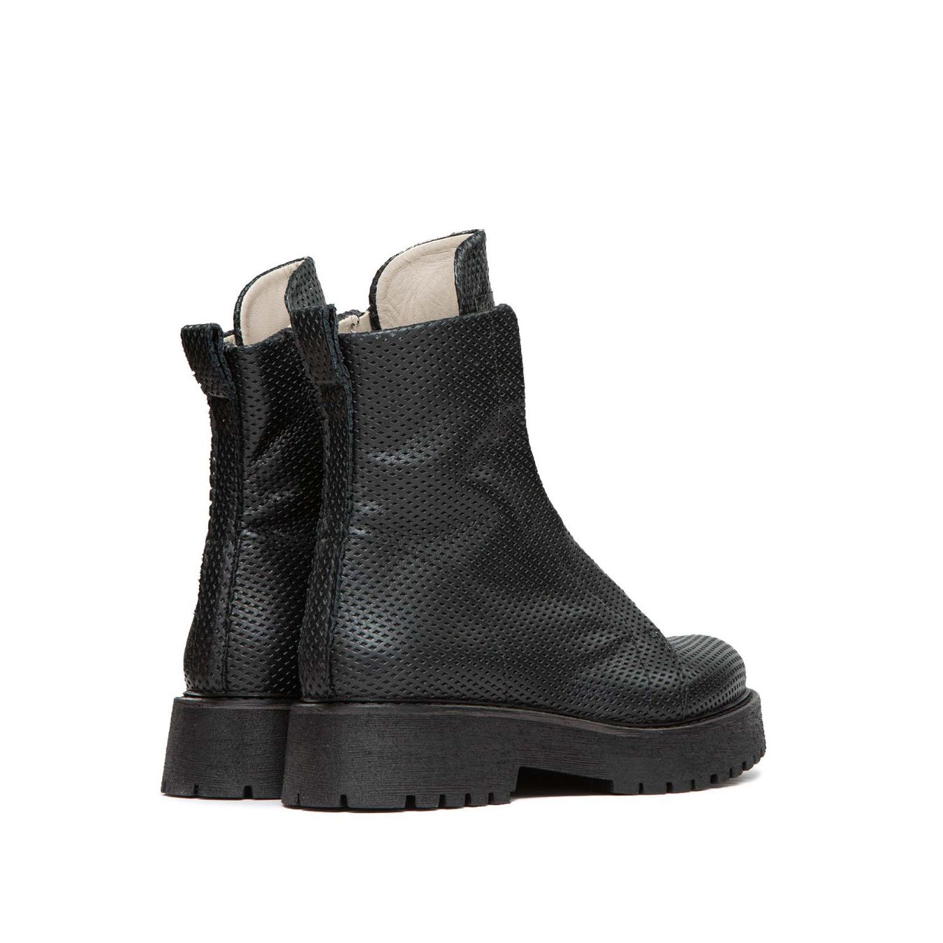KUNI NO LACE KITE BLACK BY CORAZZA