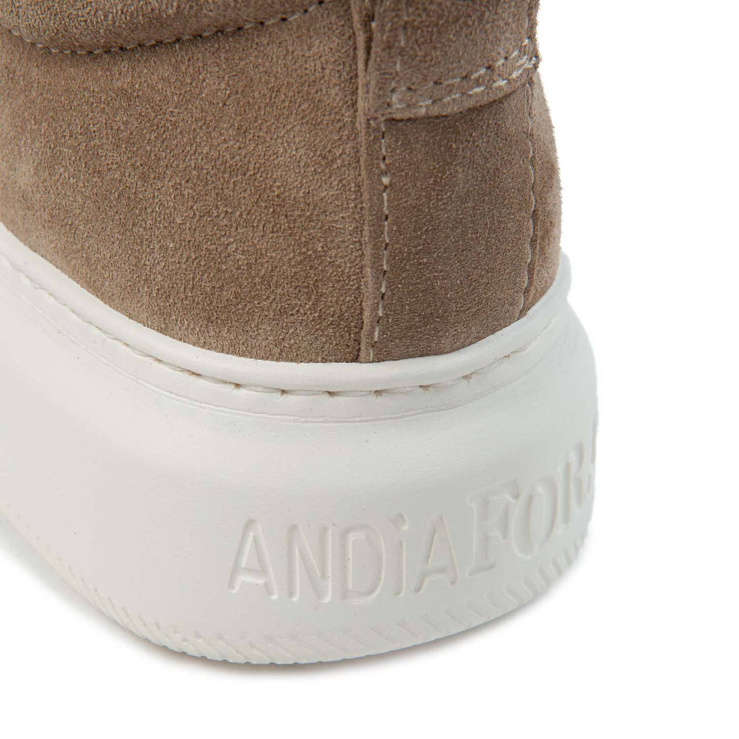 LIBI SUEDE CAMEL