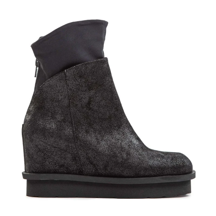JUN  IZUMI BLACK CR