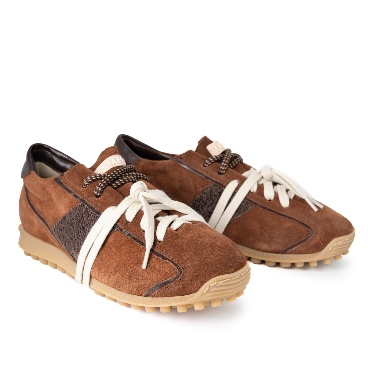 PLAY TRE SUEDE RUM