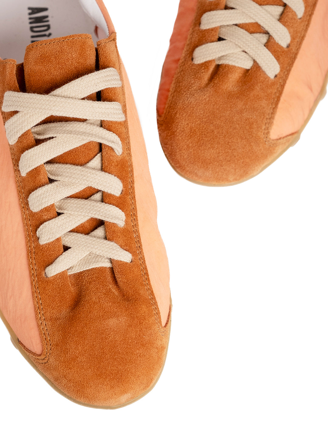 PLAY SUEDE BRICK